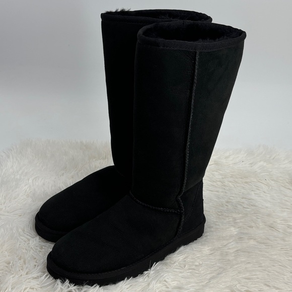 Women’s Black Tall Uggs Size 8 - Picture 1 of 13